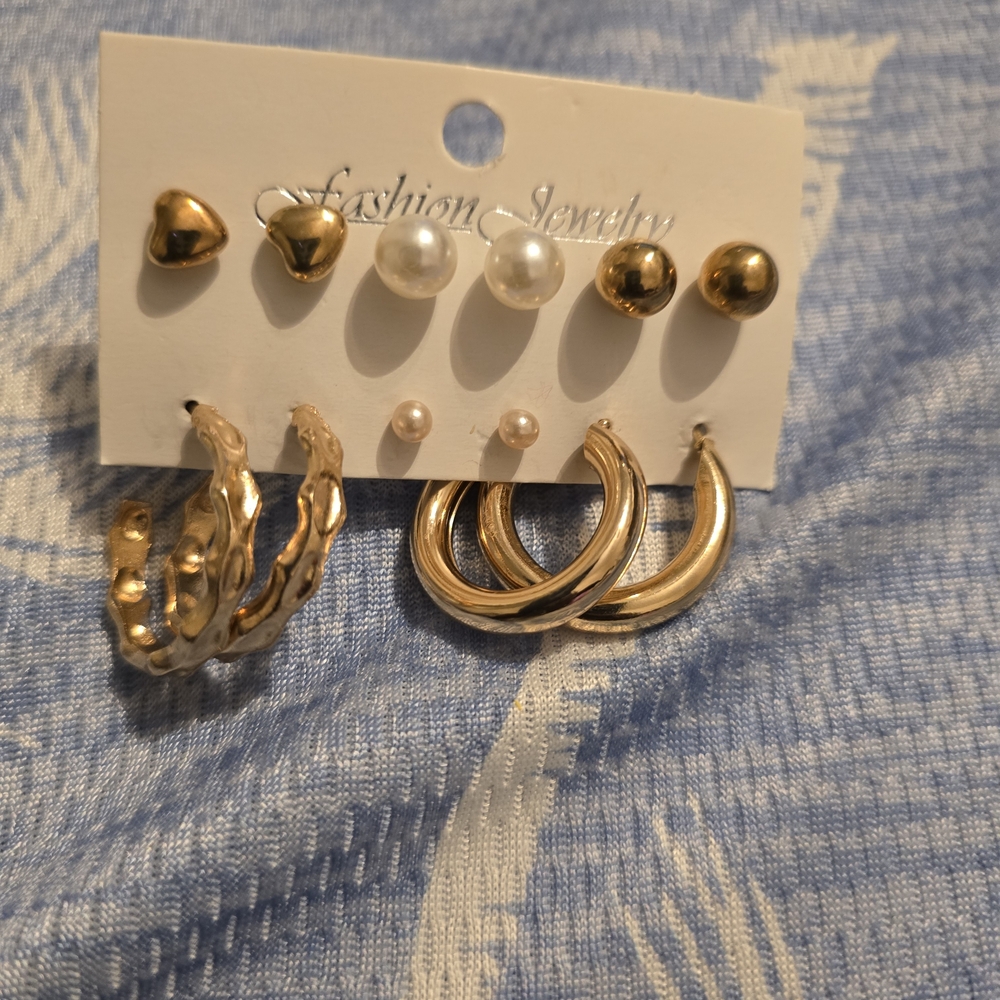 Gold and Pearl Earring Set